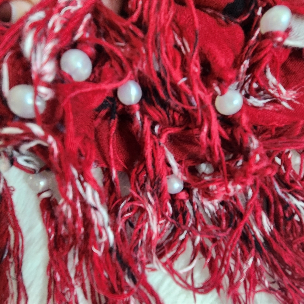 Wisconsin Badgers Infinity Scarf - Picture 8 of 8